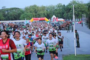 BIB: 
                            <button type="button" onclick="openModal(3626903)" class="btn btn-primary btn-sm float-right btn-popup" data-toggle="modal" data-target=".modal-high-quality">
                        <i class="fas fa-shopping-cart"></i> Add to Cart
                    </button>
                                            <button type="button" onclick="isThisMe(3626903, true)" class="btn btn-success btn-sm float-right btn-popup btn-isme hidden" data-toggle="tooltip" data-placement="bottom" title="นี่คือรูปของคุณใช่ไหม คลิกที่นี่เพื่อเอาเข้าอัลบั้ม">
                        <i class="fas fa-plus"></i> Add to album
                    </button>
                    <button type="button" onclick="isThisMe(3626903, false)" class="btn btn-warning btn-sm float-right btn-popup btn-isnotme hidden">
                        <i class="fas fa-ban"></i> Remove from album
                    </button>